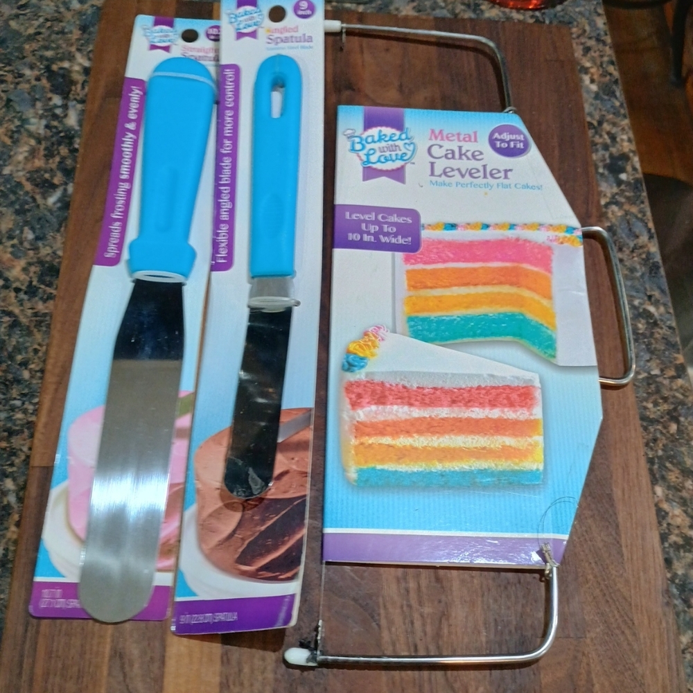 NWT Baked With Love Cake Leveler and Spatula Set 9" Angled & 10.5" Flat